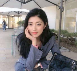 新疆兼职商务模特在线旁观的简单介绍
