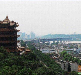 新疆武汉游玩攻略(武汉游玩攻略ppt)