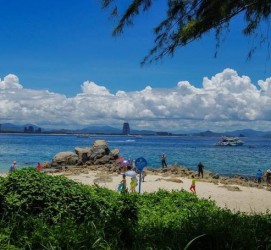 新疆自由行(自由行和跟团游哪个好)