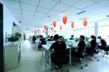 新疆成都雇用伴游司机(雇用成都客运班车旅游司机)