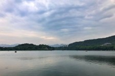 新疆杭州自助游(杭州自助游旅游攻略)