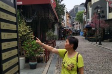 新疆领奖后要带老伴游遍中国的简单介绍