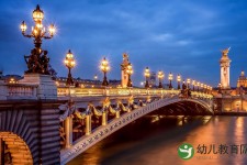 新疆旅游景点排行(旅游景点排行北京)
