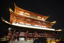 新疆长沙旅游攻略(长沙旅游攻略景点必去长沙美食街)