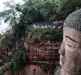 新疆乐山旅游攻略(乐山旅游攻略1日游)
