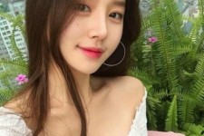 新疆兼职伴游美女(兼职伴游美女多吗)