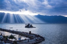 新疆洱海旅游攻略(成都到洱海旅游攻略)