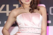 新疆包罗成人女星的词条