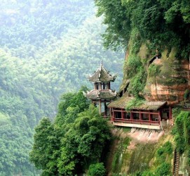 新疆四川旅游攻略(四川旅游攻略路线图)