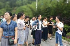 新疆中国的曲男伴游的简单介绍