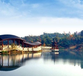 新疆景点介绍(景点介绍模板)