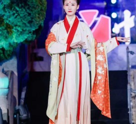 新疆汉服模特是哪种兼职的吗(网上雇用古拆汉服模特可信吗)