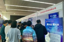 新疆北京伴游招聘 北京各大高校恢复线下招聘会，今年有什么不一样？记者探访