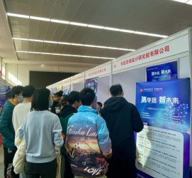 新疆北京伴游招聘 北京各大高校恢复线下招聘会，今年有什么不一样？记者探访