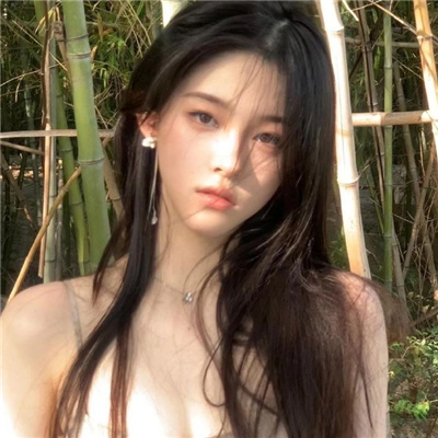 新疆与商务伴游共进晚餐，愉快的营业会谈起头了