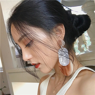 新疆伴游女生张悦然的资料