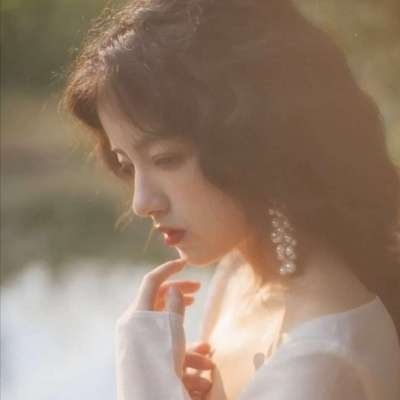 新疆伴游女生雷花蕊的资料