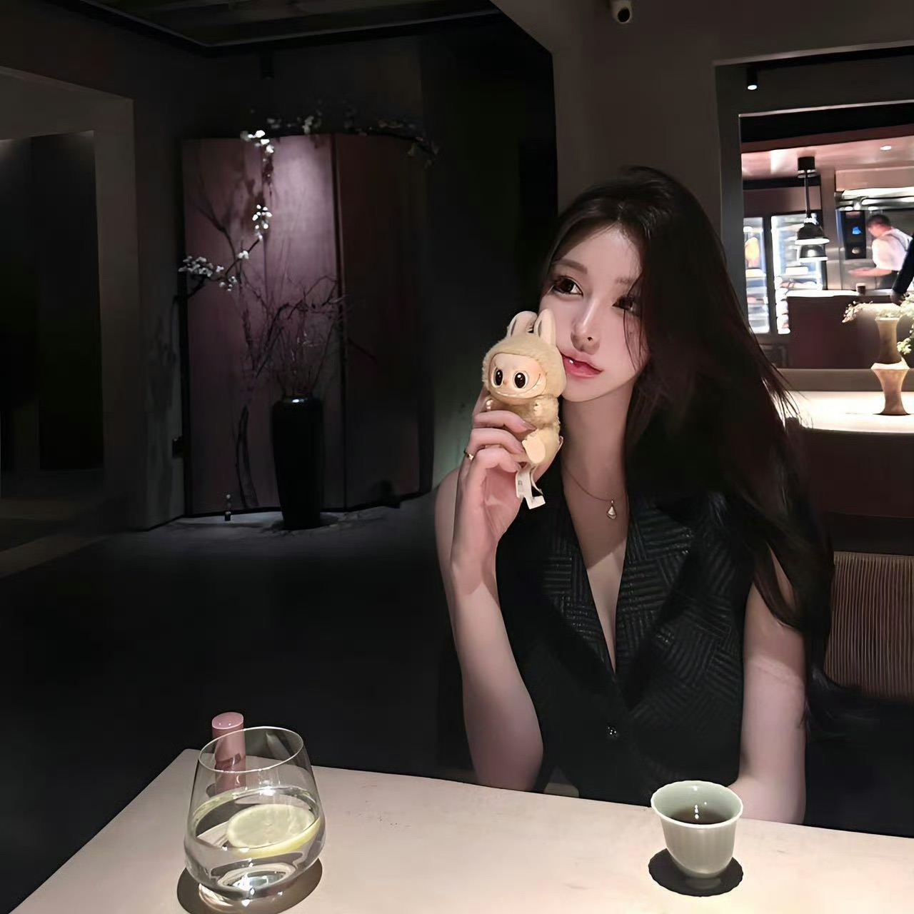 新疆伴游女生范甜甜的资料