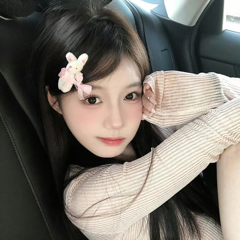 新疆伴游女生沈欣白的资料