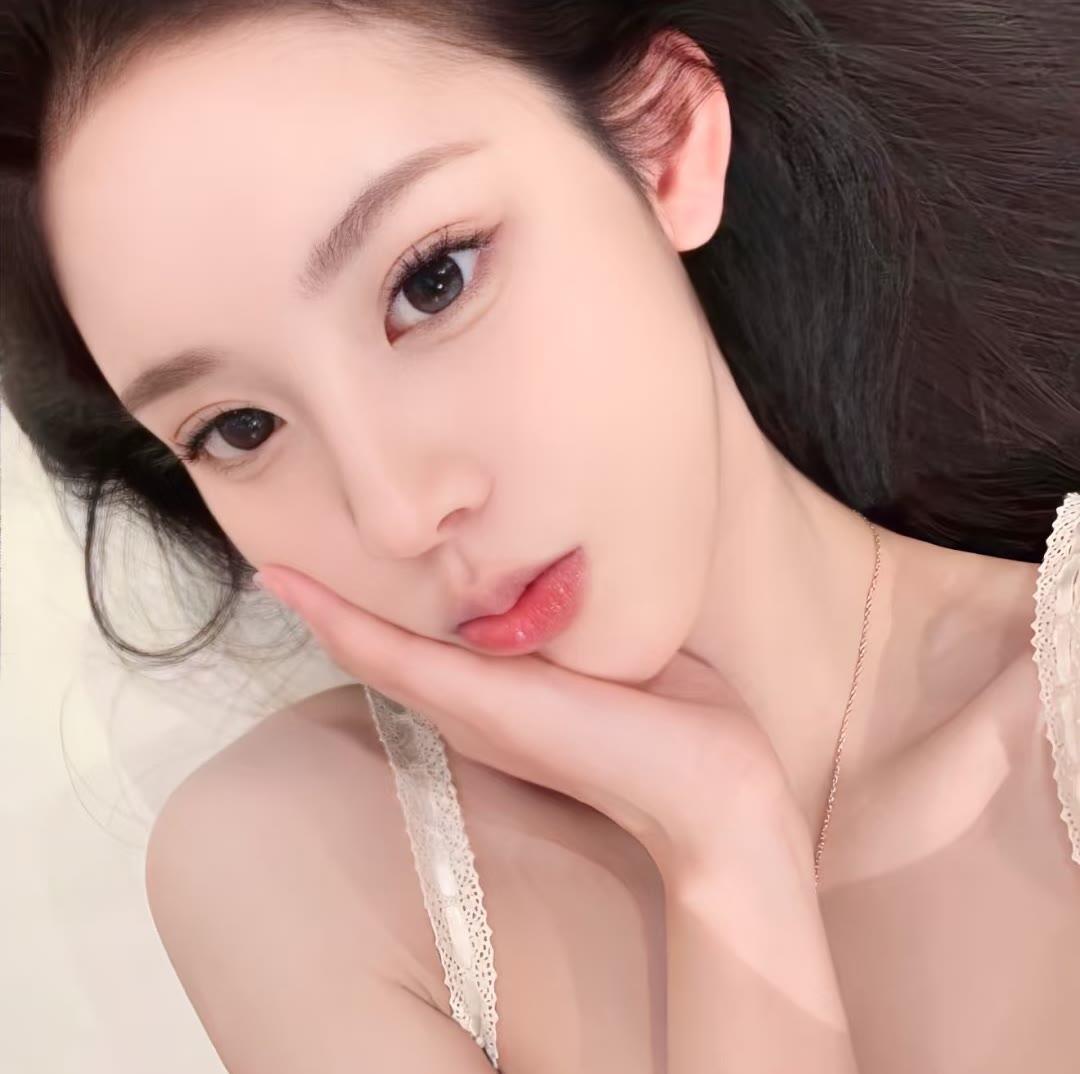 新疆伴游女生佛白易的资料