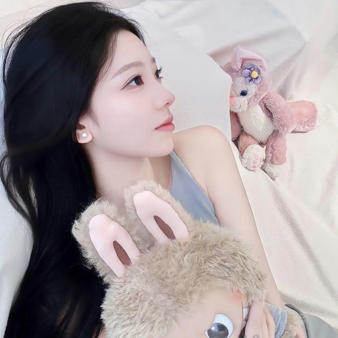 新疆伴游女生林雾眠的资料