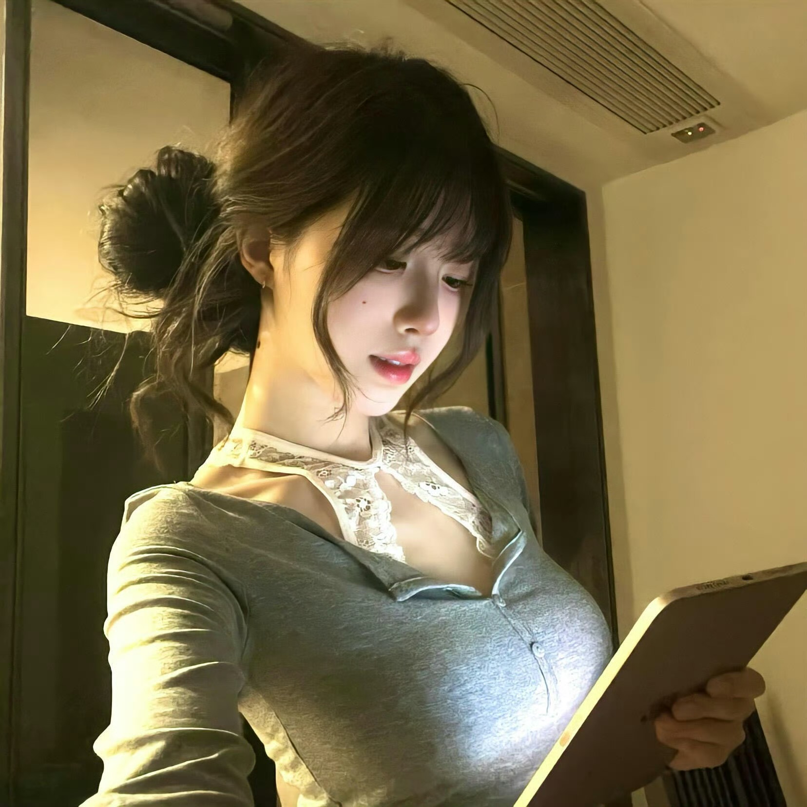 新疆伴游女生 | 索菲亚·王 (Sophia Wang)的资料