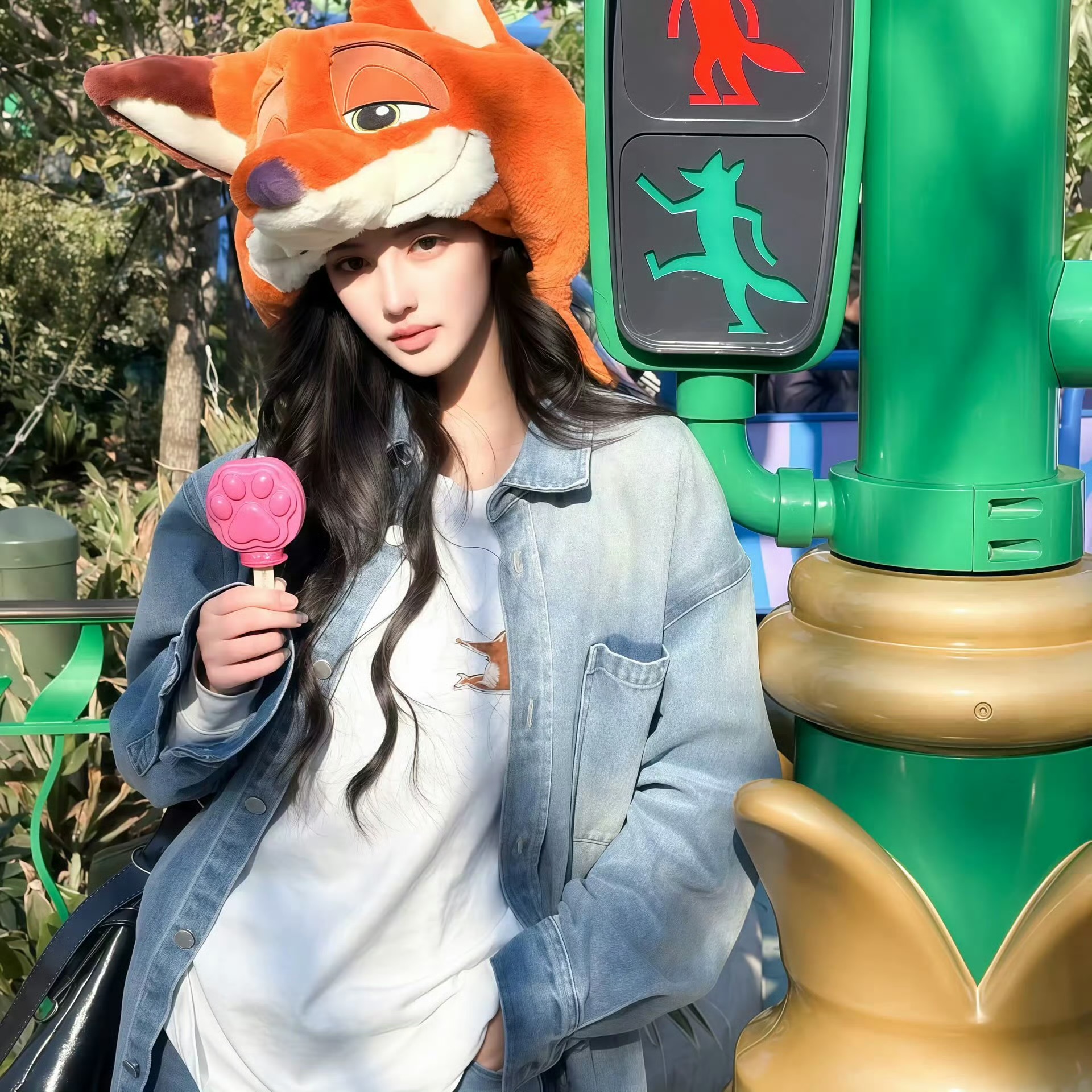 新疆伴游女生 | 屈芷烟的资料